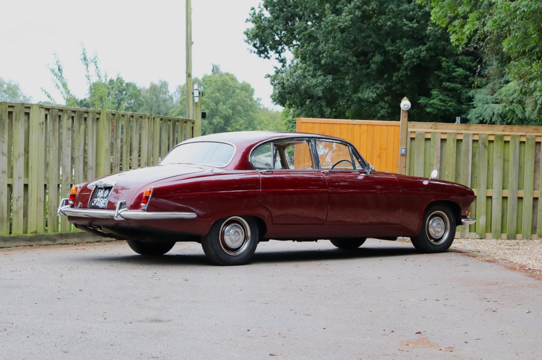 Jaguar Mark X 1967, седан Jaguar, авто Мадонни, Мадонна