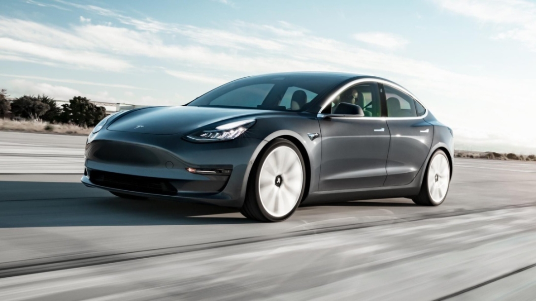 Tesla Model 3, вживані електромобілі, кращі електромобілі, кращі вживані електромобілі, електромобілі з пробігом