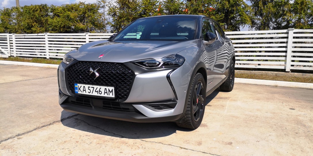 DS 3 Crossback зовнішній вигляд, вид спереду, фото, екстер'єр, тест-драйв