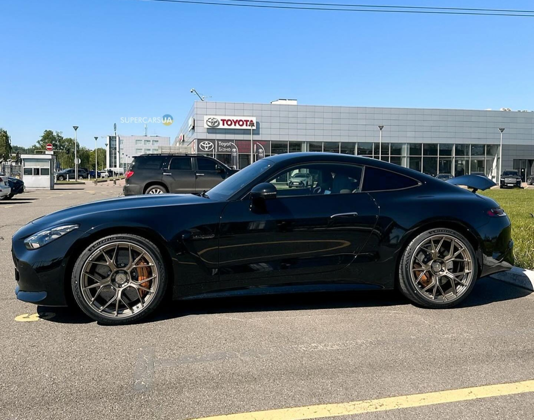 Mercedes-AMG GT, автомобілі преміумкласу, елітні авто