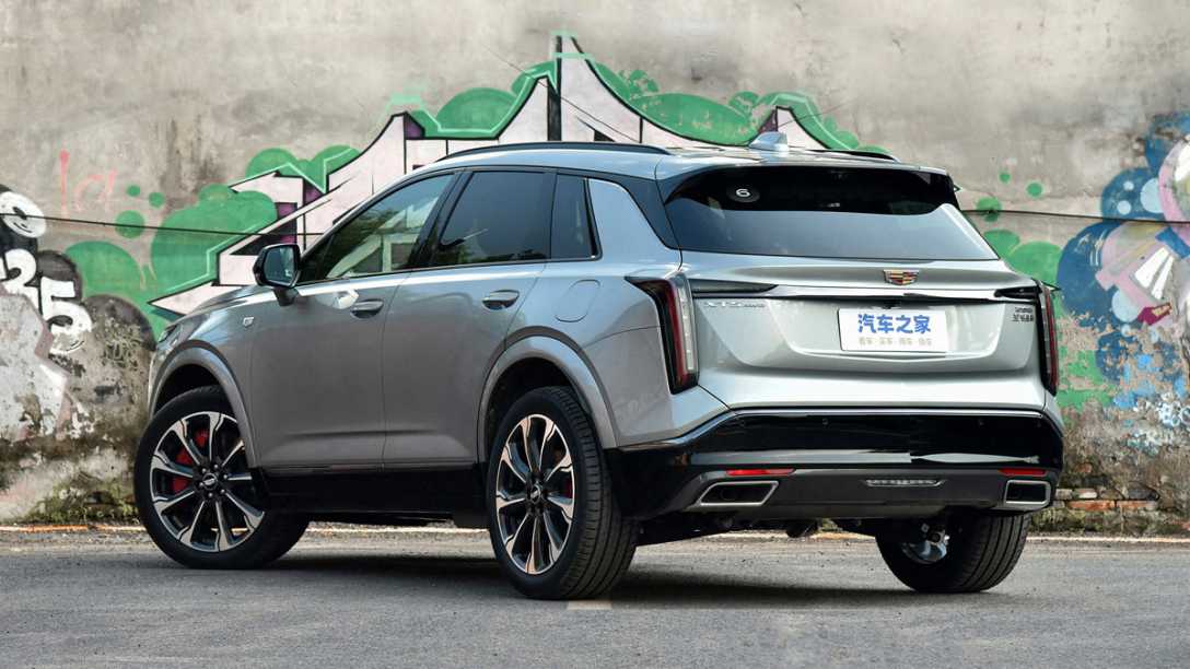 Cadillac XT5, Cadillac XT5 2025, новий Cadillac XT5, кросовер Cadillac, General Motors