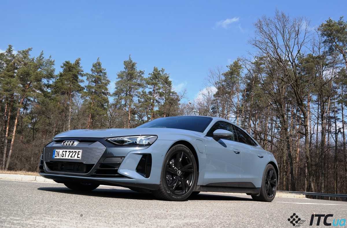 Audi e-tron GT - Элегантный электроседан от Audi