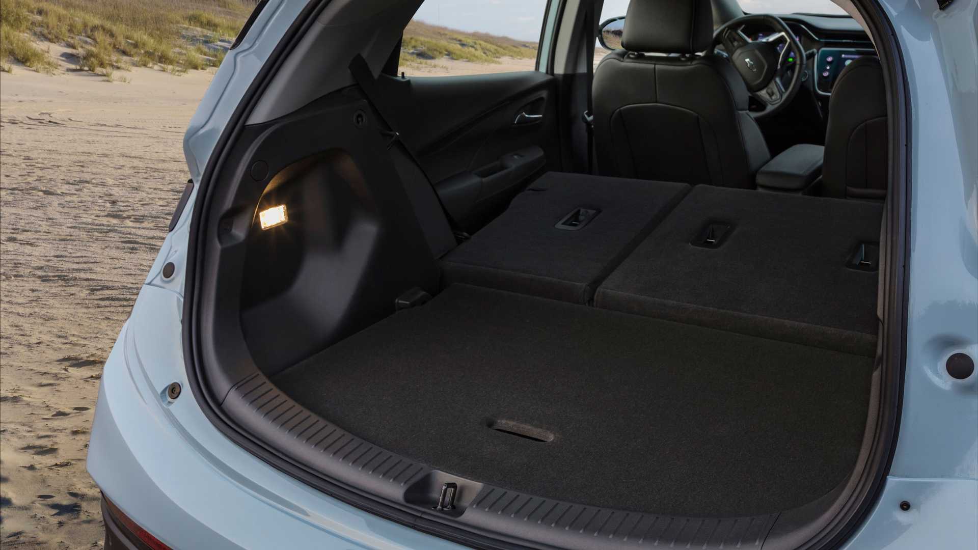 Chevrolet Bolt EUV - Компактный электрокроссовер от Chevrolet