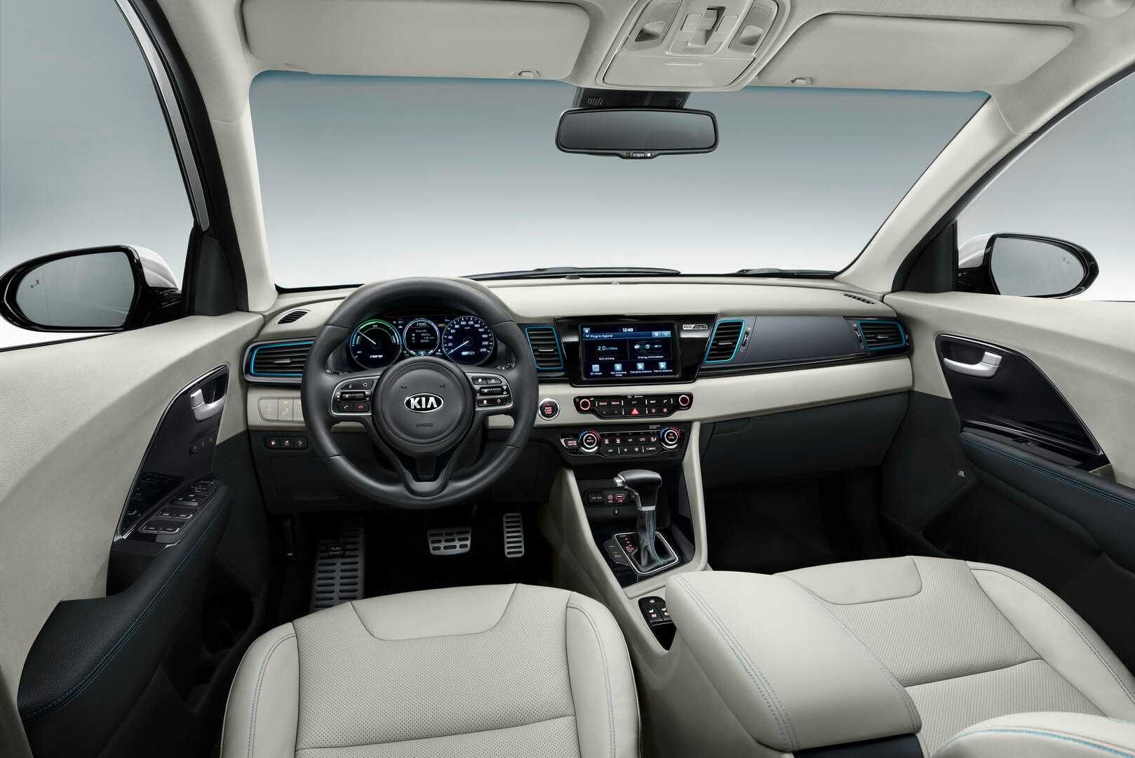 Kia Niro Plug-in Hybrid - Гибридный кроссовер для долгих поездок