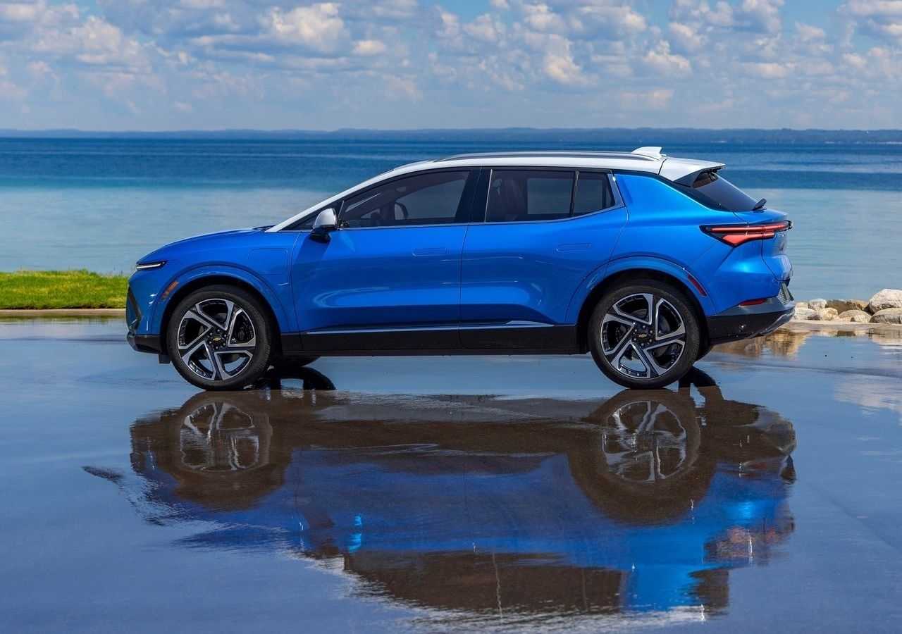 Chevrolet Equinox EV RS - Спортивная версия электрического кроссовера