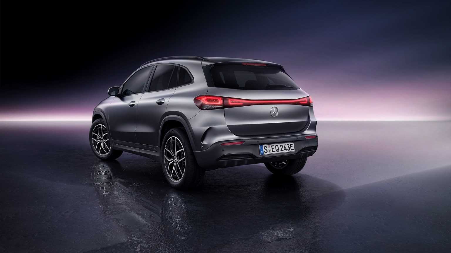 Mercedes EQA 350 - Обзор мощного электрического кроссовера
