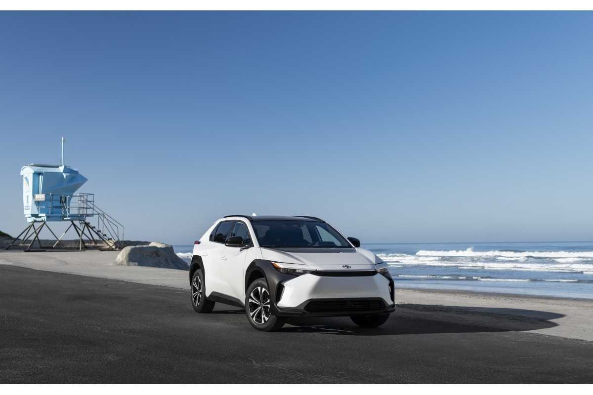 Toyota bZ4X XLE - Специальная версия электрического кроссовера