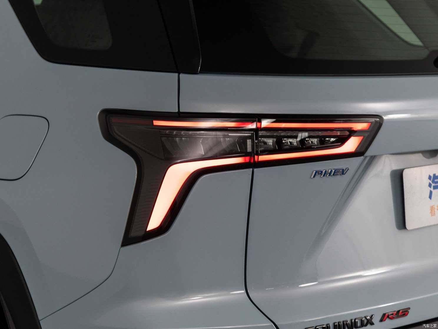 Chevrolet Equinox EV - Обзор нового компактного электрического кроссовера