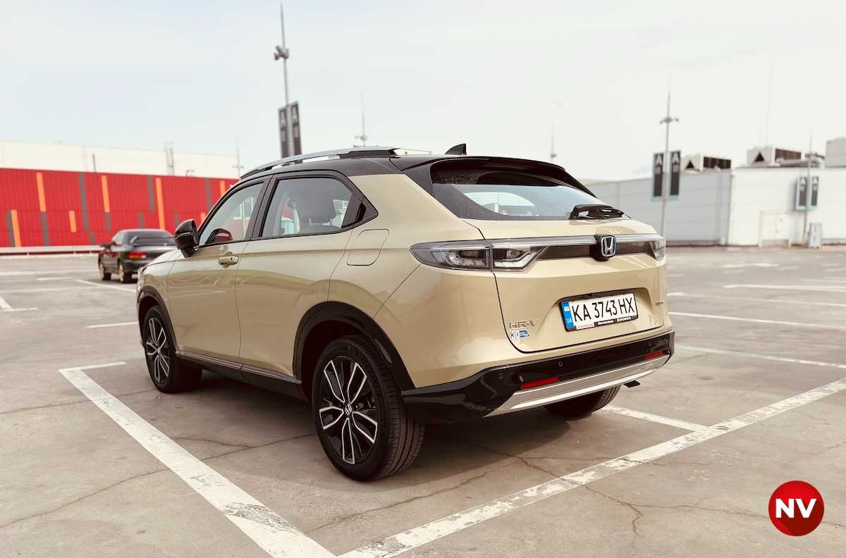 Honda HR-V e - Гибридный кроссовер с экономичным расходом