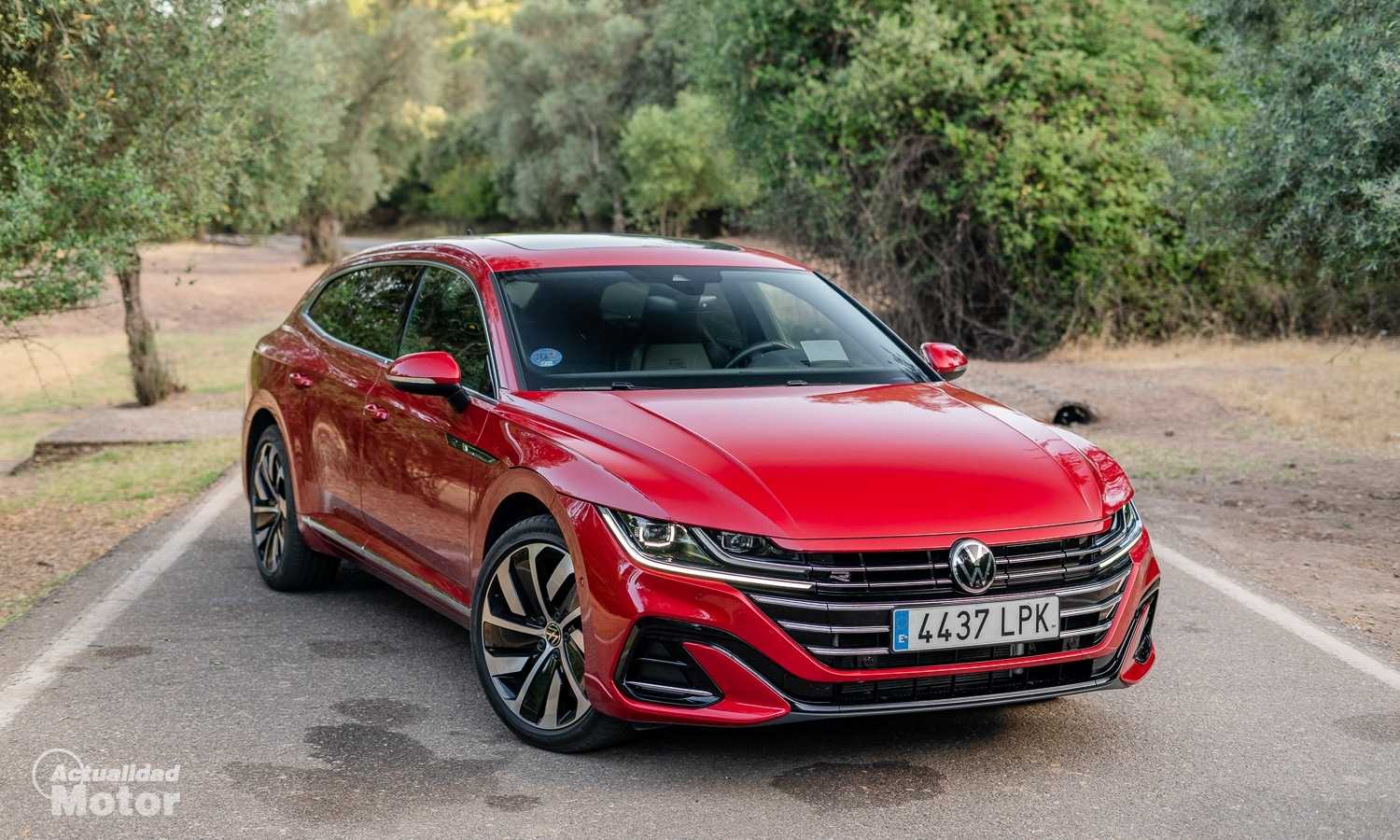 Volkswagen Arteon eHybrid - Обзор подзаряжаемого гибрида от VW