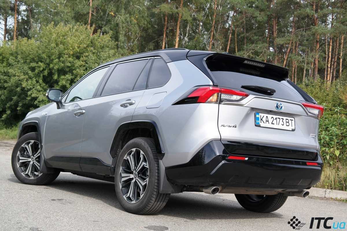 Toyota RAV4 Prime - Подзаряжаемый гибрид с мощным двигателем