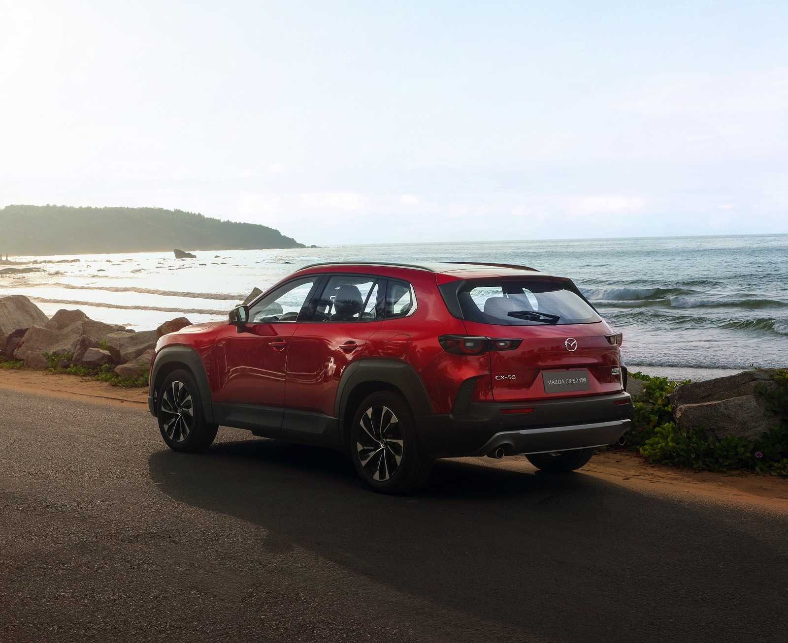 Mazda CX-50 2023: стильный кроссовер с улучшенной проходимостью