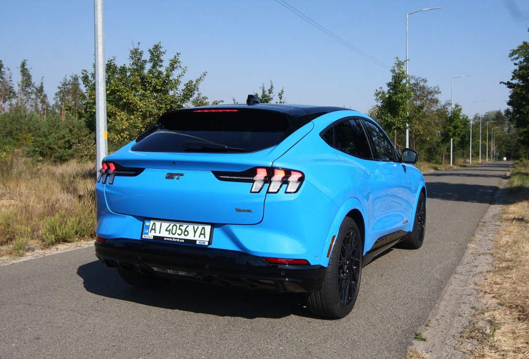 кросовер Ford Mustang кросовер Ford Mustang, новий Ford Mustang Mach-E, електромобіль Ford Mustang, кросовер Ford Mustang