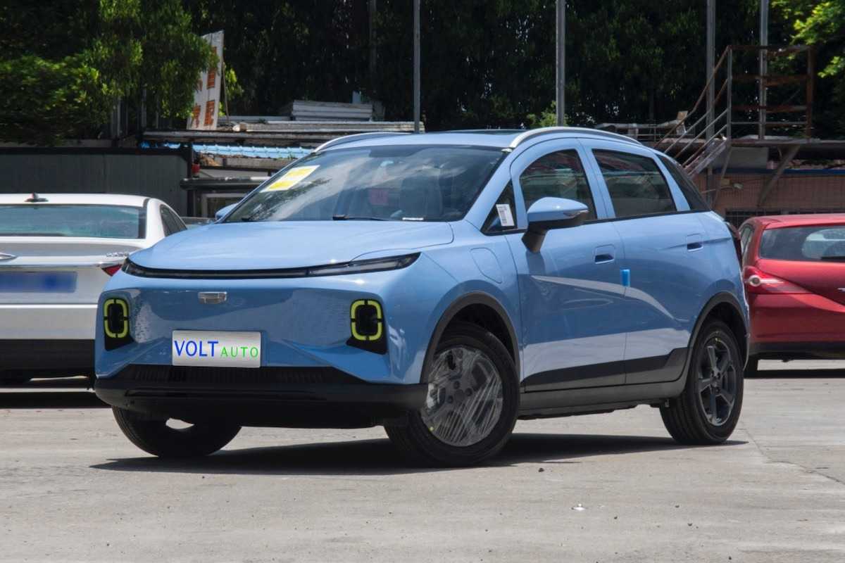 Электромобиль Geely Geometry E 2023: новый игрок среди компактных электромобилей