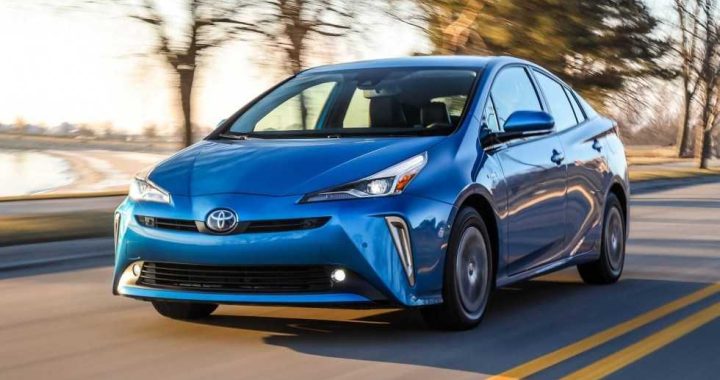 Toyota Prius 2021