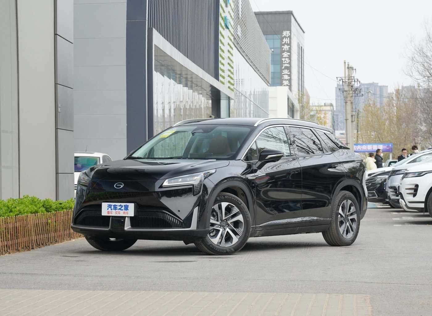Электромобиль Aion LX Plus 2024: инновационный китайский кроссовер с автопилотом