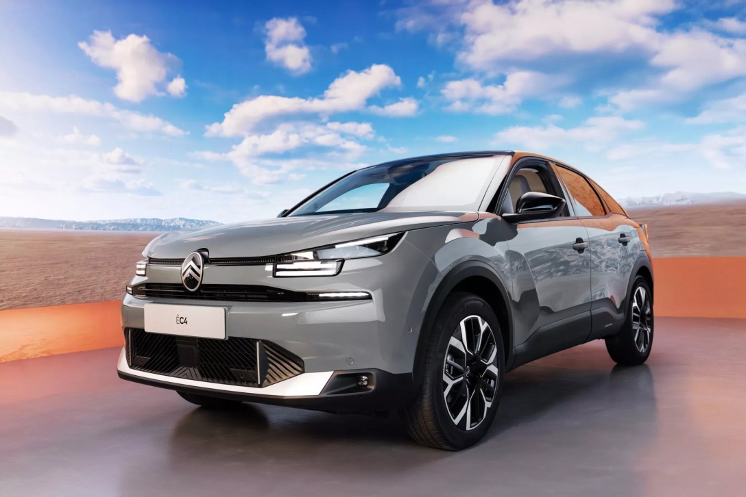 Citroen C4 Citroen C4, автошоу в Парижі, Паризький автосалон, новинки автошоу в Парижі