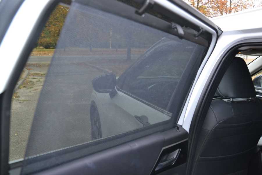 шторки Mitsubishi Outlander шторки Mitsubishi Outlander, новий Mitsubishi Outlander, Mitsubishi Outlander 2024, кросовер Mitsubishi