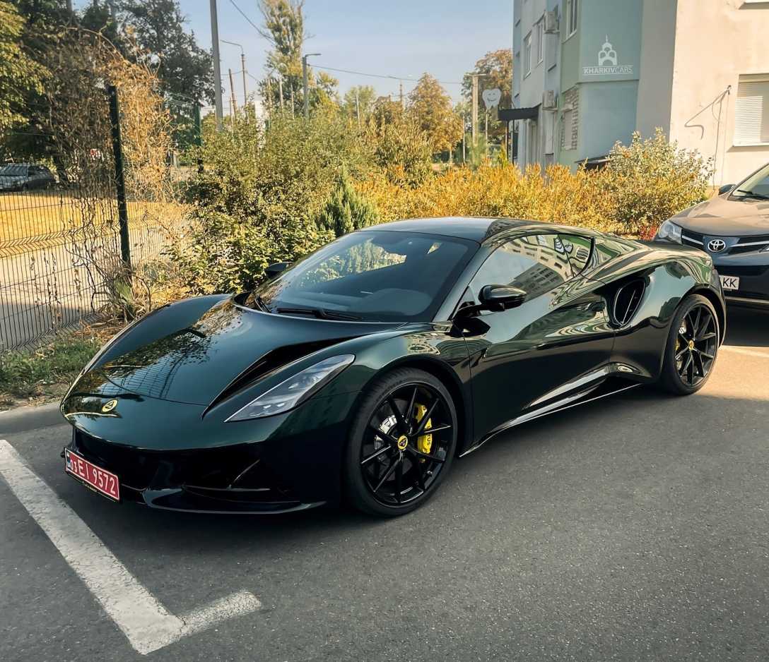 Lotus Emira Lotus Emira, елітні авто, авто преміумкласу