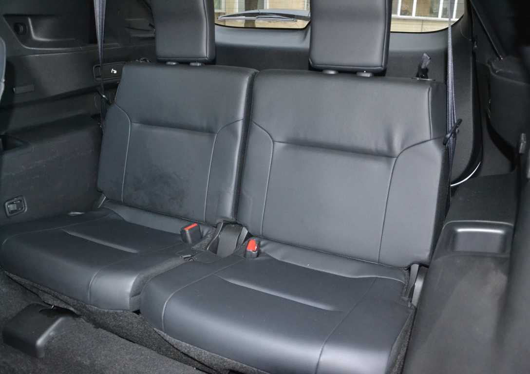третій ряд Mitsubishi Outlander третій ряд Mitsubishi Outlander, новий Mitsubishi Outlander, Mitsubishi Outlander 2024, кросовер Mitsubishi