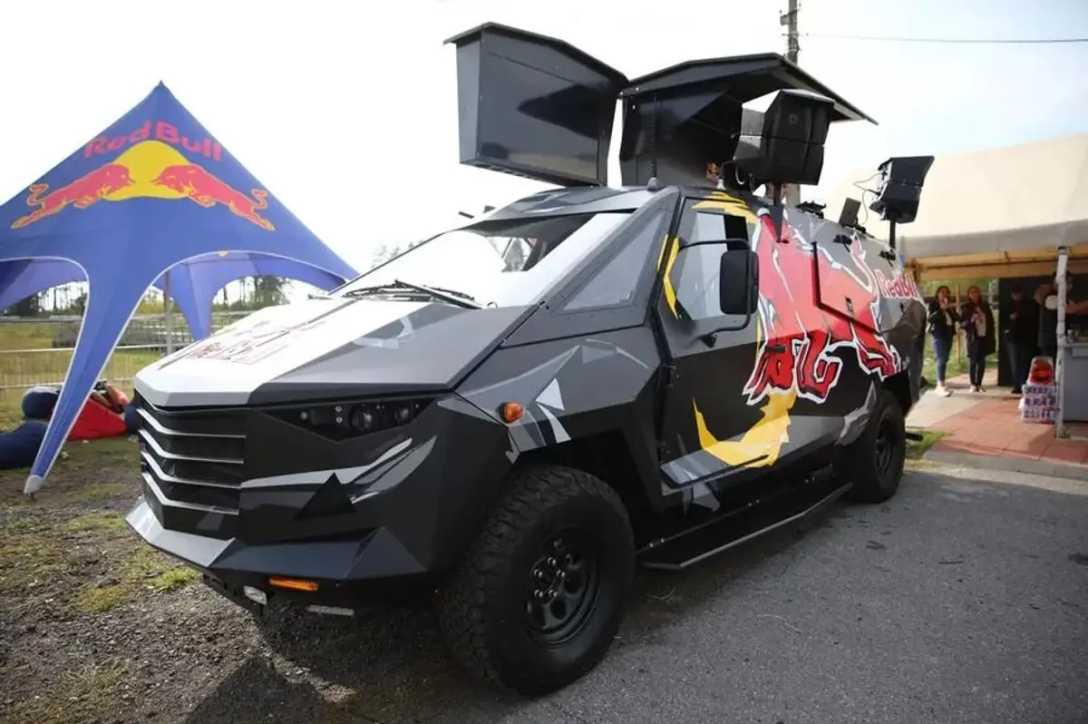 Red Bull Rockit Red Bull Rockit, Red Bull LMX Taurus, Red Bull, LMX Taurus