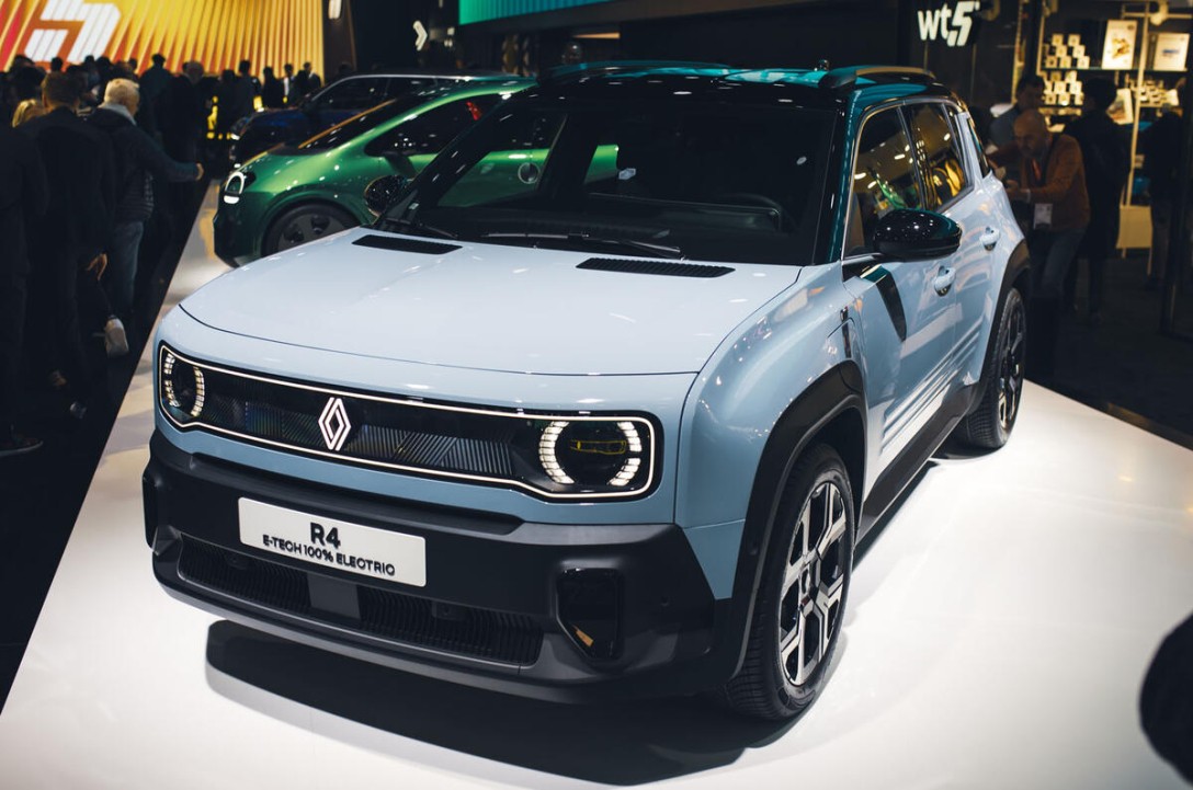 Renault 4 Renault 4, автошоу в Парижі, Паризький автосалон, новинки автошоу в Парижі