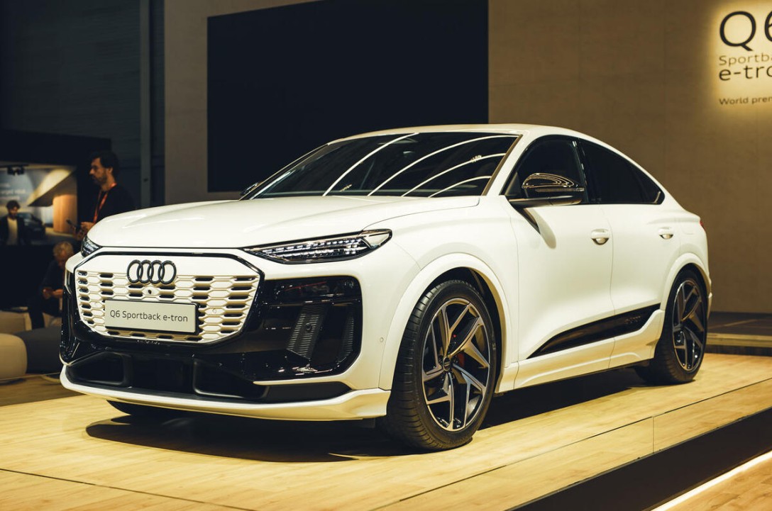 Audi Q6 Sportback e-tron Audi Q6 Sportback, автошоу в Парижі, Паризький автосалон, новинки автошоу в Парижі