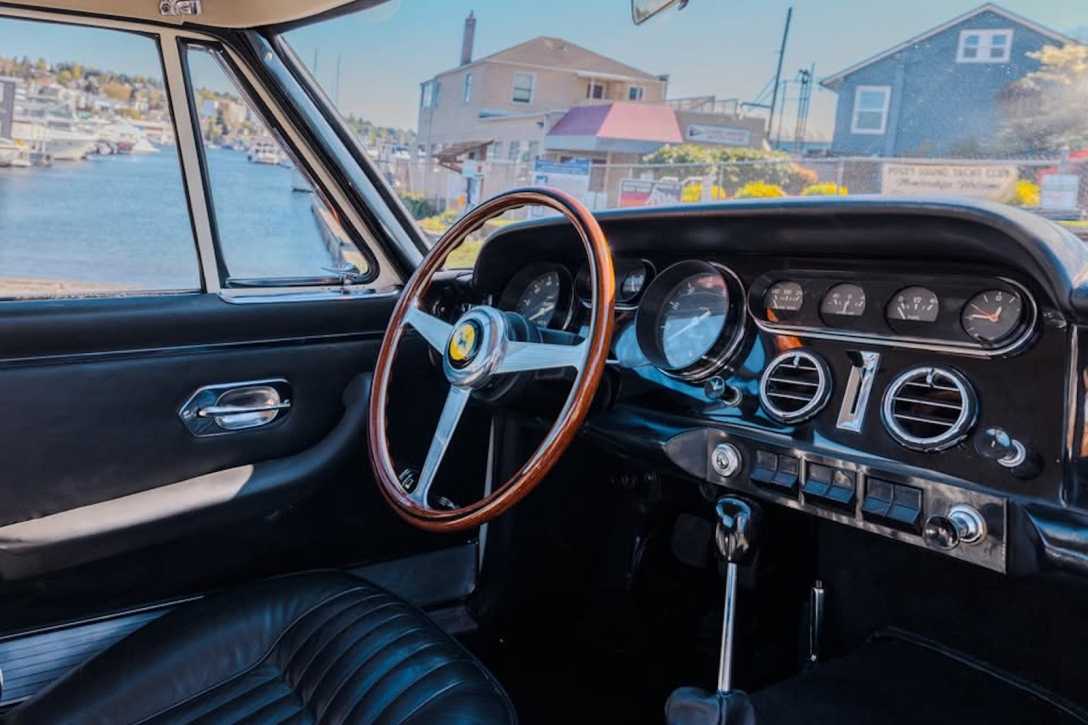 салон Ferrari 330 GT, Ferrari 330 GT 1962, Ferrari 330 GT 2+2, Ferrari 330, Енцо Феррарі, авто Енцо Феррарі