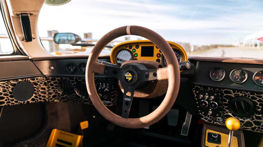 салон SCG 004 салон SCG 004, Scuderia Cameron Glickenhaus, Суперкар SCG