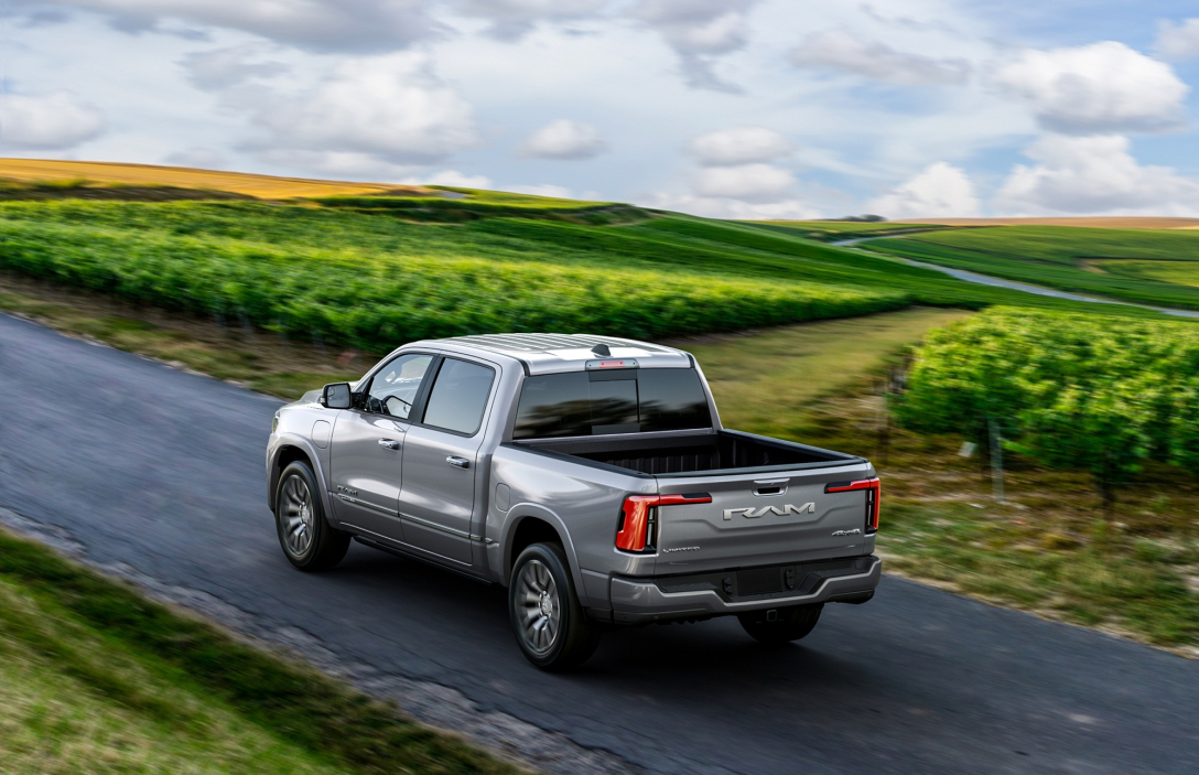RAM 1500 Ram 1500, новий Ram 1500, Ram 1500 Ramcharger, пікап Ram, електромобіль Ram