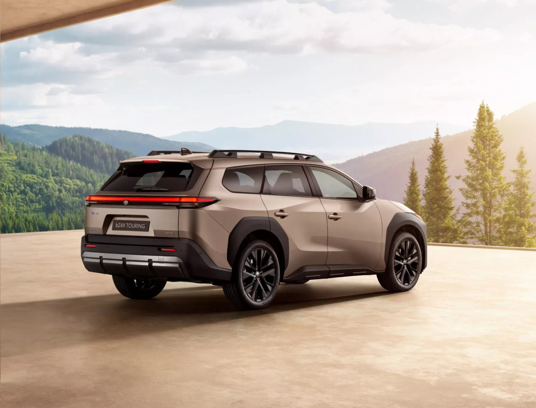 Нова Toyota bZ4X нова Toyota bZ4X, Toyota bZ4X Touring, Toyota bZ, електромобіль Toyota, кросовер Toyota