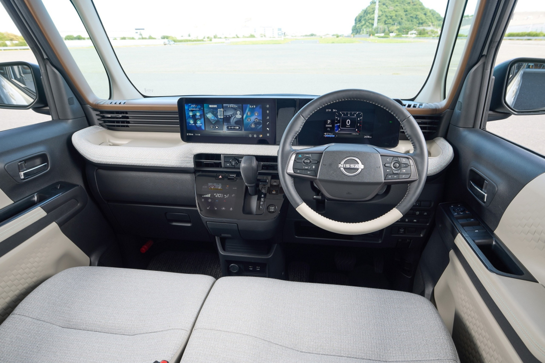 салон nissan roox Салон Nissan Roox 2025