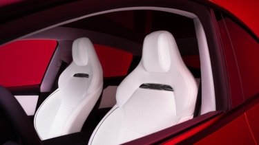 Фото 2 — Розганяється за 3,5 секунди: Tesla представила нову Model Y Performance для Європи