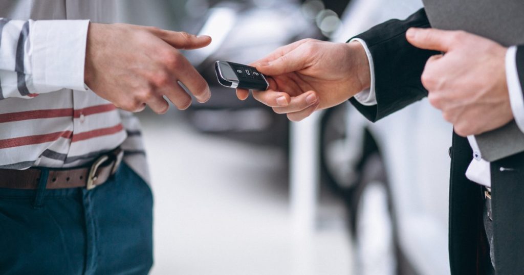 Середня ціна вживаного авто в Україні $6,5 тис.: українці купують машини раціональніше