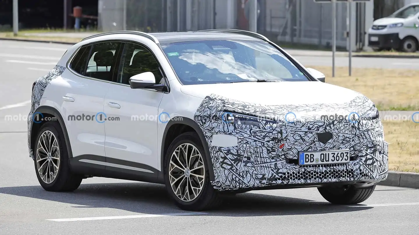 2027 Mercedes GLA: детальний огляд нового кросовера без камуфляжу (Фото)