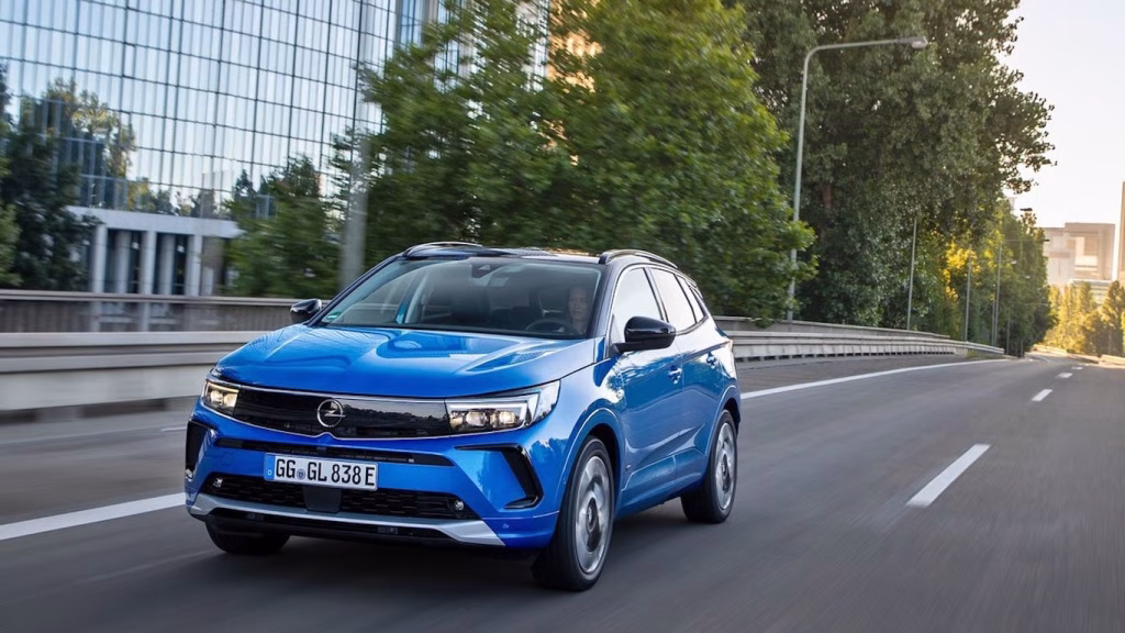 Opel Grandland: Чи варто купувати вживаний кросовер? Повний огляд та поради.