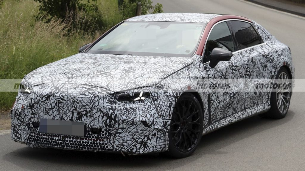 700-сильний електричний Mercedes-AMG C-Class: прем'єра у 2027 році (Фото)