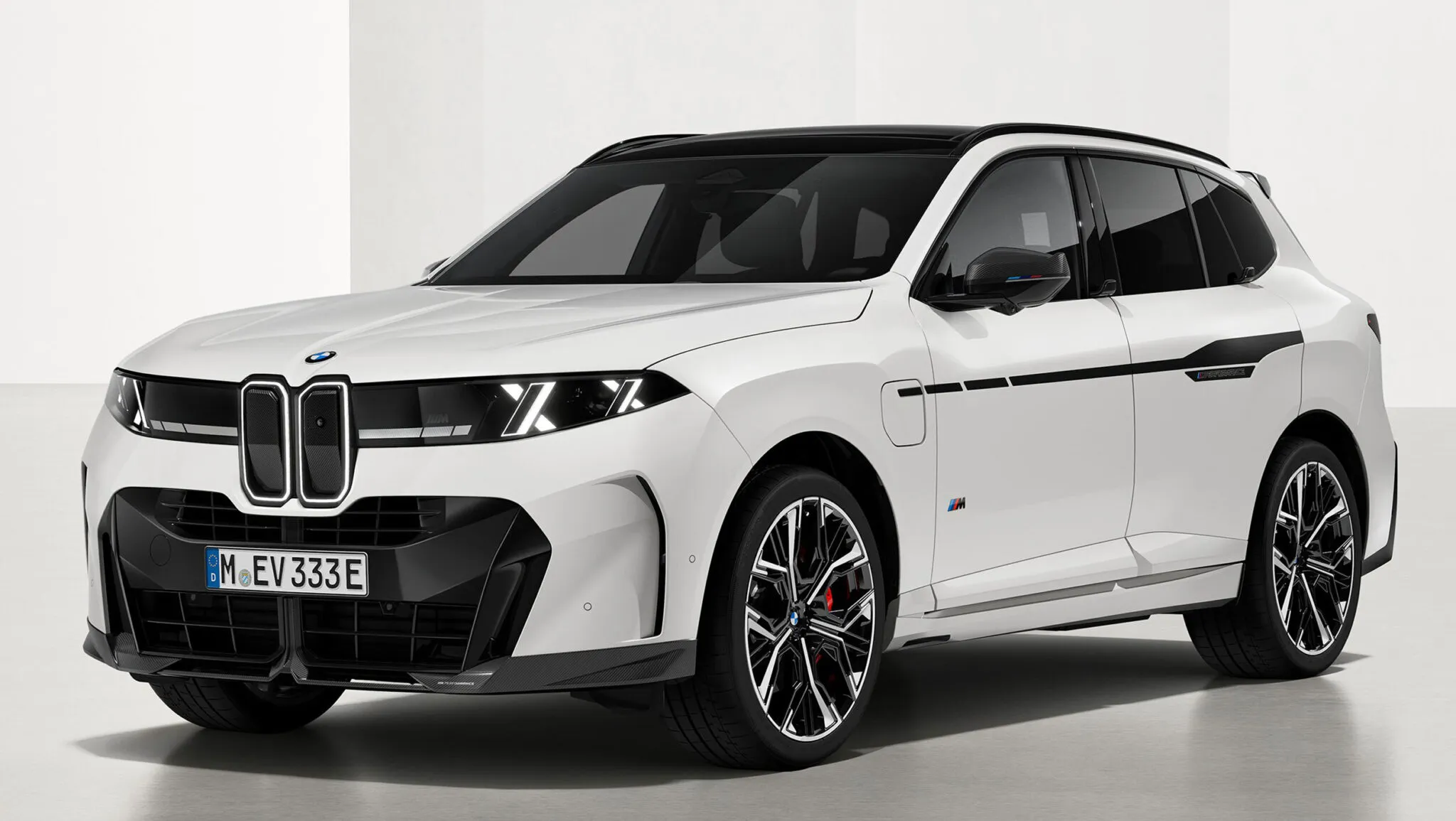 BMW X5: карбонові аксесуари, спортивний дифузор та гігантські диски для нового SUV (Фото)