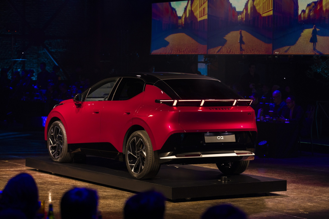 новий Lynk&Co 02 новий Lynk&Co 02, кросовер Lynk&Co, електромобіль Lynk&Co
